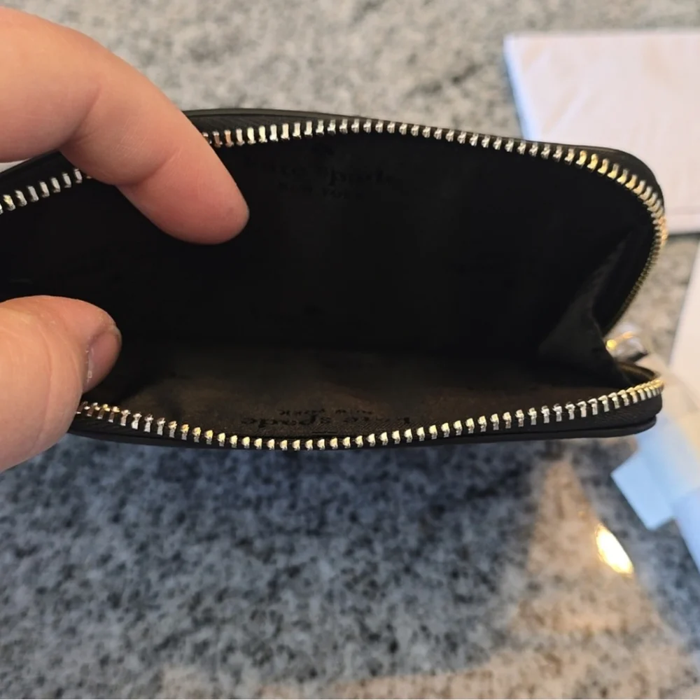 Kate Spade Small L-zip Wristlet in Black Saffiano Leather